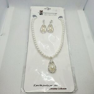 NWT Christina Collection Pearl Necklace & Earrings